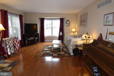 127 N 4th St, Bally, PA 19503 - photo 5