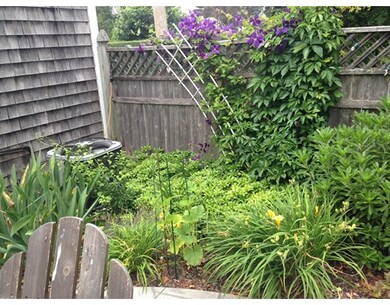 26 Palmer St, South Dartmouth, MA 02748 - photo 5