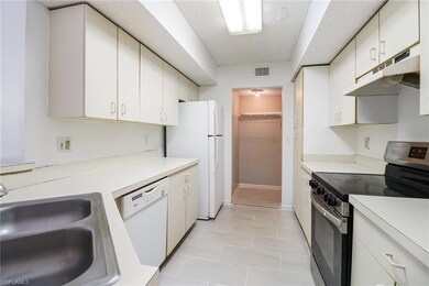 13605 Eagle Ridge Dr unit 1723, Fort Myers, FL 33912 - photo 4