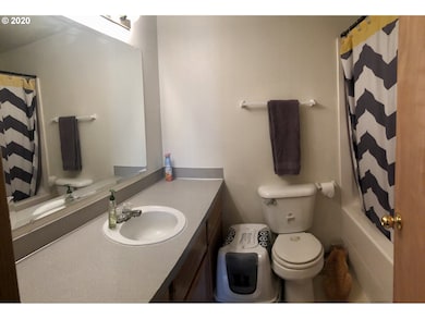 919 SW Nye Ave, Pendleton, OR 97801 - photo 7