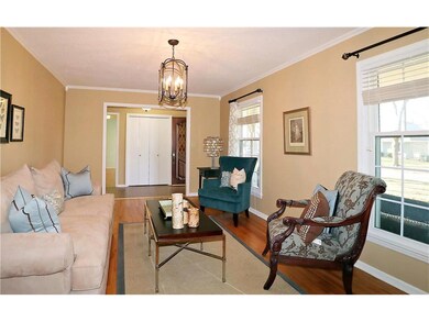 10515 Mohawk Ln, Leawood, KS 66206 - photo 3