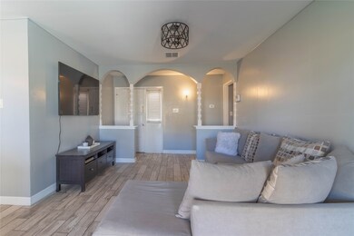 9211 Bisley Ln, Houston, TX 77088 - photo 4