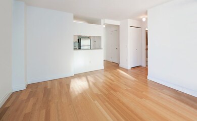unlisted-address, New York, NY 10017 - photo 3