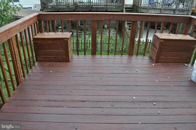 807 Joshua Tree Ct, Owings Mills, MD 21117 - photo 2