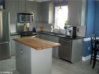 Kitchen - Ceramic Tile Floor, Opens to the Family 