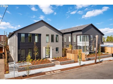 7453 N Mohawk Ave unit 10, Portland, OR 97203 - photo 3