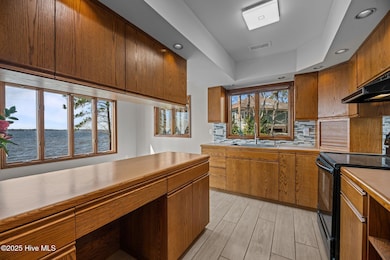 Kitchen with view