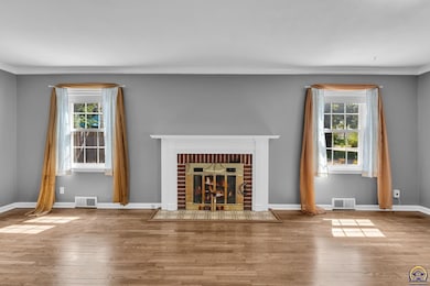 2012 SW Westwood Dr, Topeka, KS 66604 - photo 7