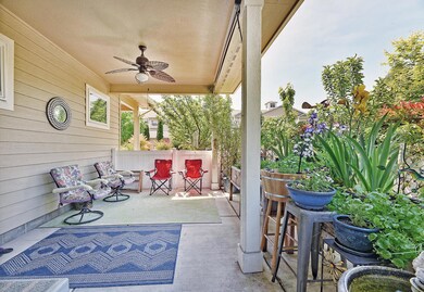 732 Golden Peak Dr, Central Point, OR 97502 - photo 7