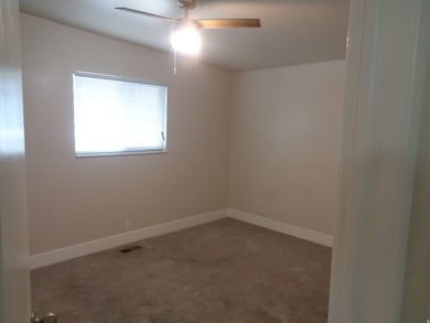 4655 S Locust Ln unit 16, Salt Lake City, UT 84117 - photo 3