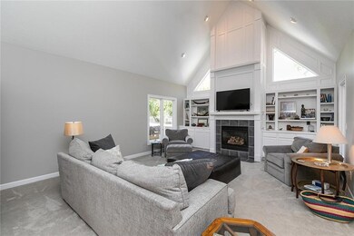 Vaulted ceiling with gas fireplace