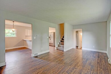 4038 Anthony Ct S, Columbus, OH 43213 - photo 4