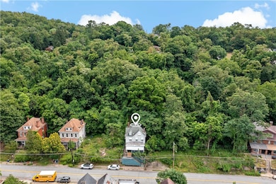 1042 Blackadore Ave, Pittsburgh, PA 15221 - photo 2