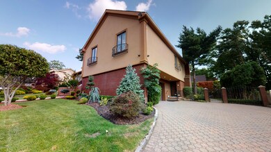 44-Hunt-Lane-Staten-Island-NY-10304-0826