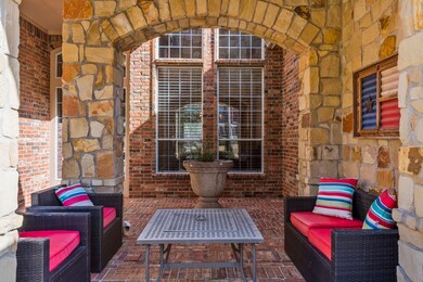 Front porch to enjoy your morning coffee!