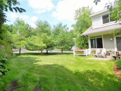 239 Park Rd unit 19B, South Burlington, VT 05403 - photo 2