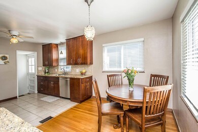 Dining Area_4