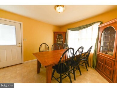 581 Mantua Ave, Paulsboro, NJ 08066 - photo 6