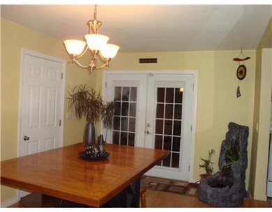 206 Vineyard Rd, Warwick, RI 02889 - photo 5