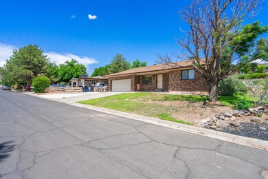 737 Carma Way-010