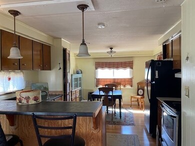 300 E Washington St unit 2, North Attleboro, MA 02760 - photo 2