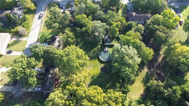 5544 Flint St, Shawnee, KS 66203 - photo 4