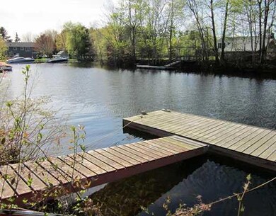 17 Birch Dr, Raymond, ME 04071 - photo 3