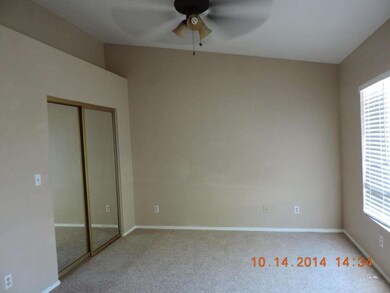 1143 N Sailors Way 003
