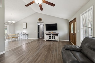 636 Vaughans Gap Rd, Spring Hill, TN 37174 - photo 6