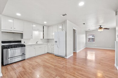 1001 Avenue D, Rosenberg, TX 77471 - photo 4