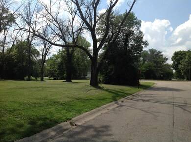 Gorgeous Second Ave. Lot