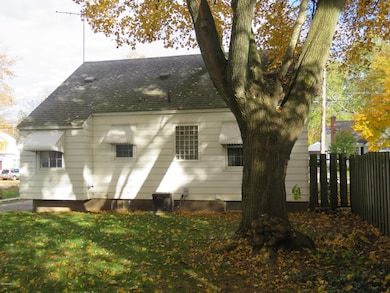 back of house to NE