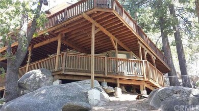 Two levels of expansive decking to enjoy everythin