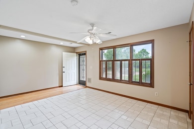 2002 Chapel Hill Rd, Columbia, MO r07