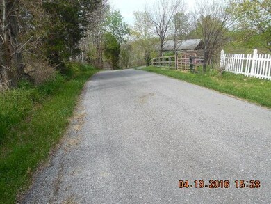 1131 Mudlick Rd, Lawrenceburg, KY 40342 - photo 4