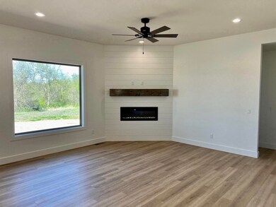 669 W Arbor Glenn Dr, Nixa, MO 65714 - photo 6