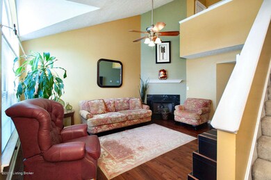 8003 Apple Valley Dr, Louisville, KY 40228 - photo 3