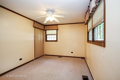 2201 Quail Ln, Rolling Meadows, IL 60008 - photo 6