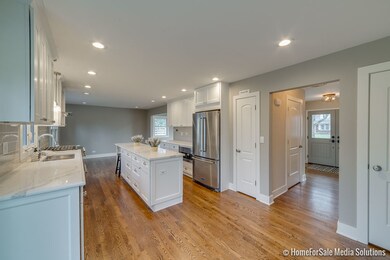 233 S Charles Ave, Naperville, IL 60540 - photo 6