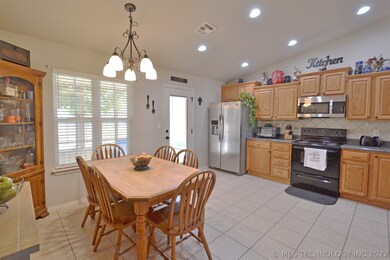 8683 S 262nd East Ave, Broken Arrow, OK 74014 - photo 6