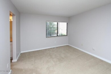114 Lanark Ct unit A, Kalamazoo, MI 49006 - photo 3