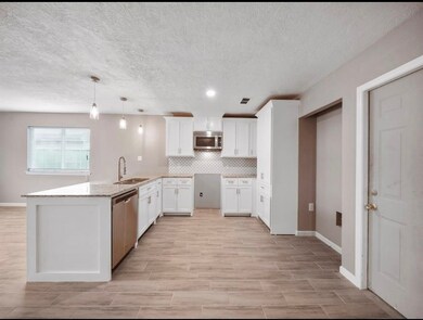 14419 Gainesville St, Houston, TX 77015 - photo 3