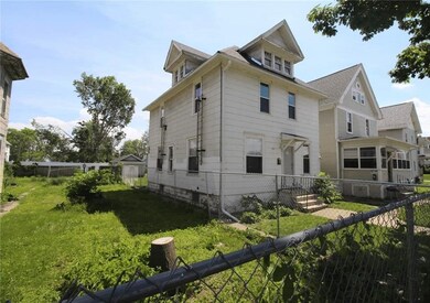 1211 5th Ave SE, Cedar Rapids, IA 52403 - photo 2