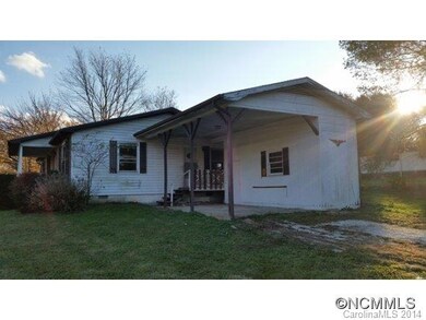 119 Leslie Way, Hendersonville, NC 28792 - photo 2