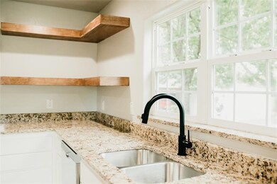 1009 S Rusk Ave, Denison, TX 75020 - photo 6