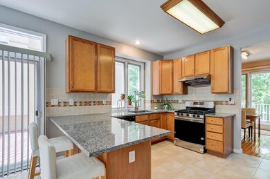 98 El Camino Ct, Holmdel, NJ 07733 - photo 5