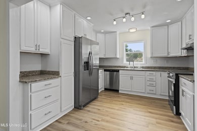 122 Carroll Ave Long Beach009