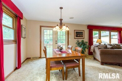 1603 Skyline Dr, Bettendorf, IA 52722 - photo 6