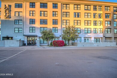 Exterior 3
