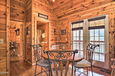 cabin 8